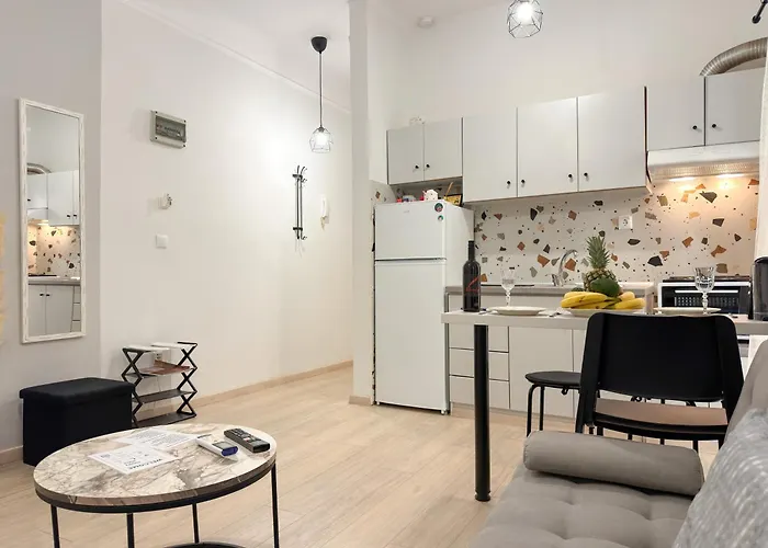Stylish Retreat In The Heart Of Tesalónica