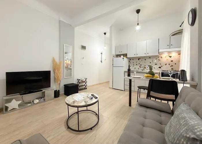 Apartamento Stylish Retreat In The Heart Of *