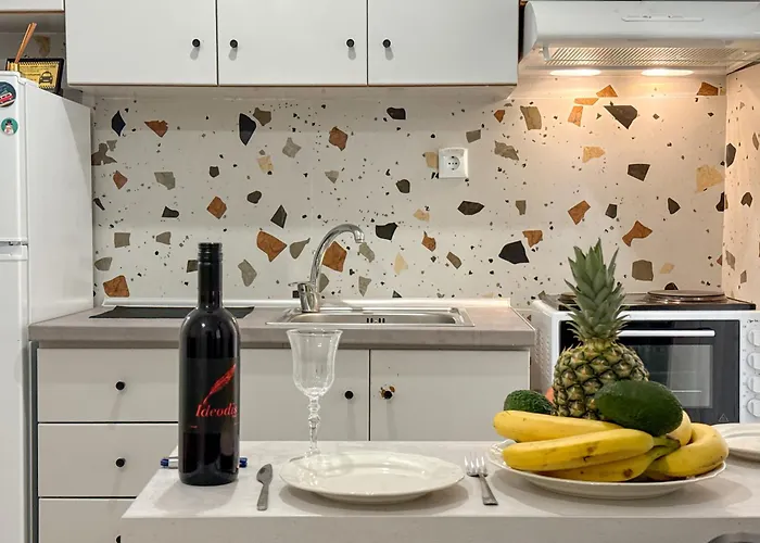 Apartamento Stylish Retreat In The Heart Of
