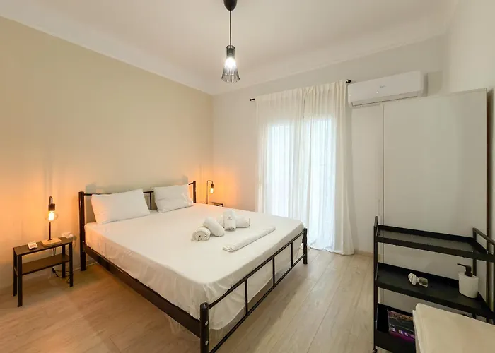 Apartman Stylish Retreat In The Heart Of Szaloniki