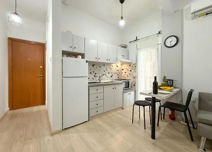 Stylish Retreat In The Heart Of Tesalónica